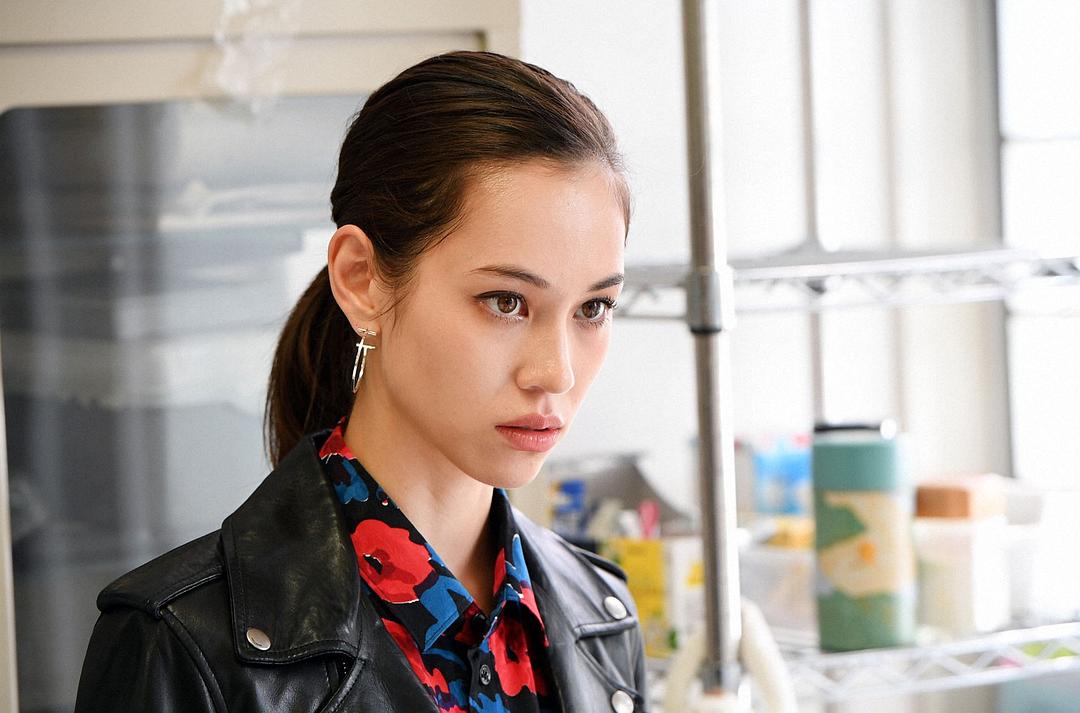 《傲骨贤妻》剧照