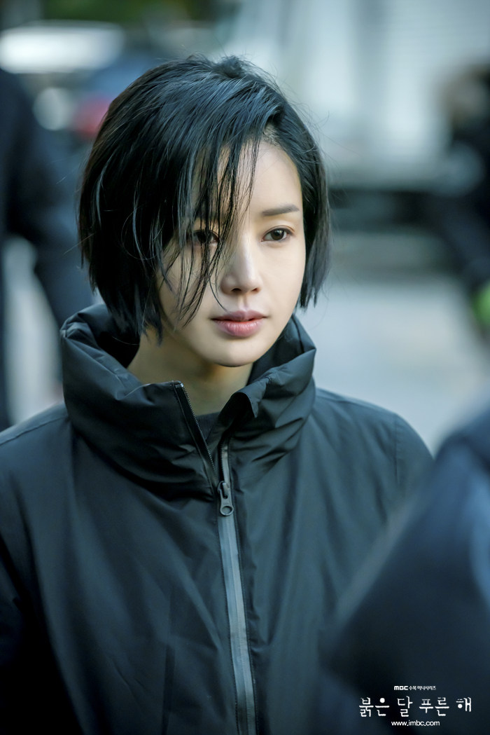 《赤月青日》海报第48张图片