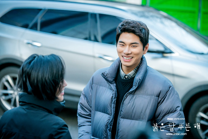 《赤月青日》海报第46张图片