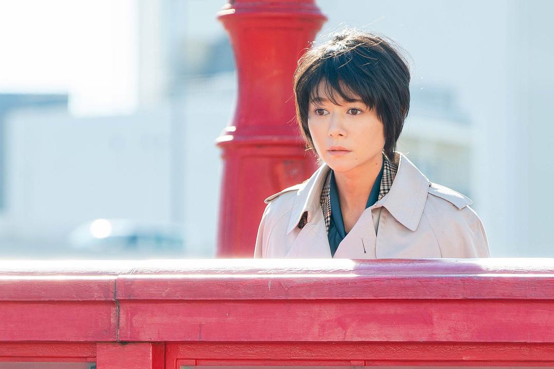 《四叶银行原岛浩美有异议！～把赌注压在她身上～》剧照