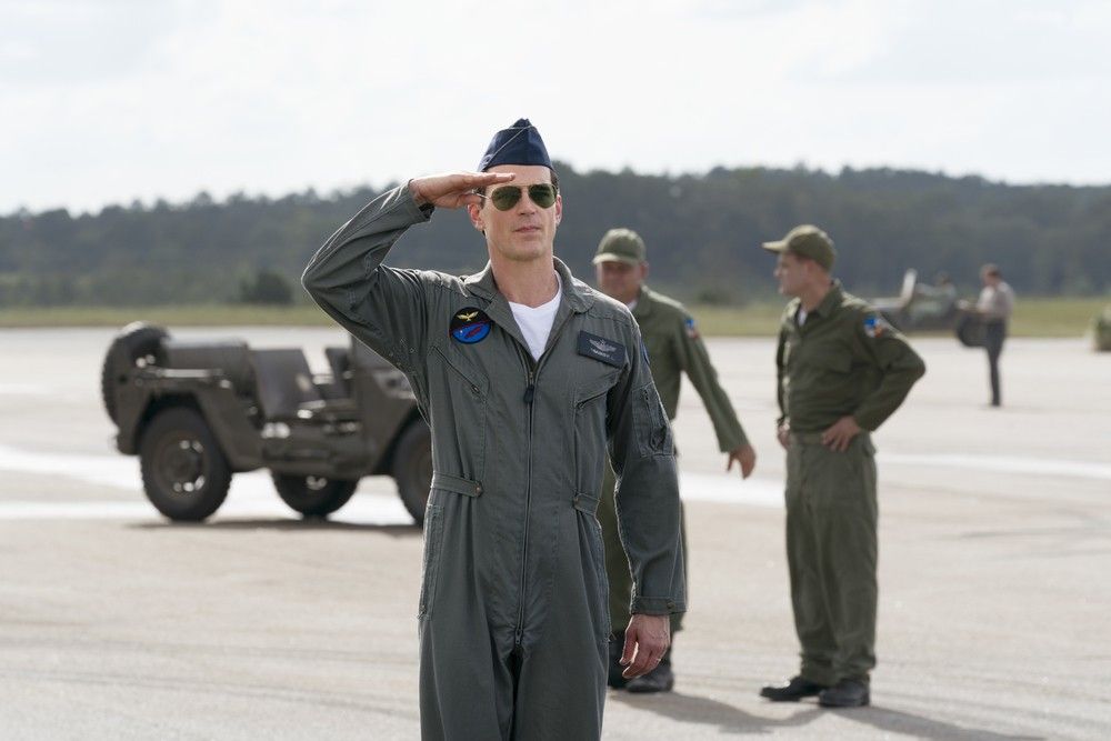 《末日巡逻队第一季》海报第18张图片