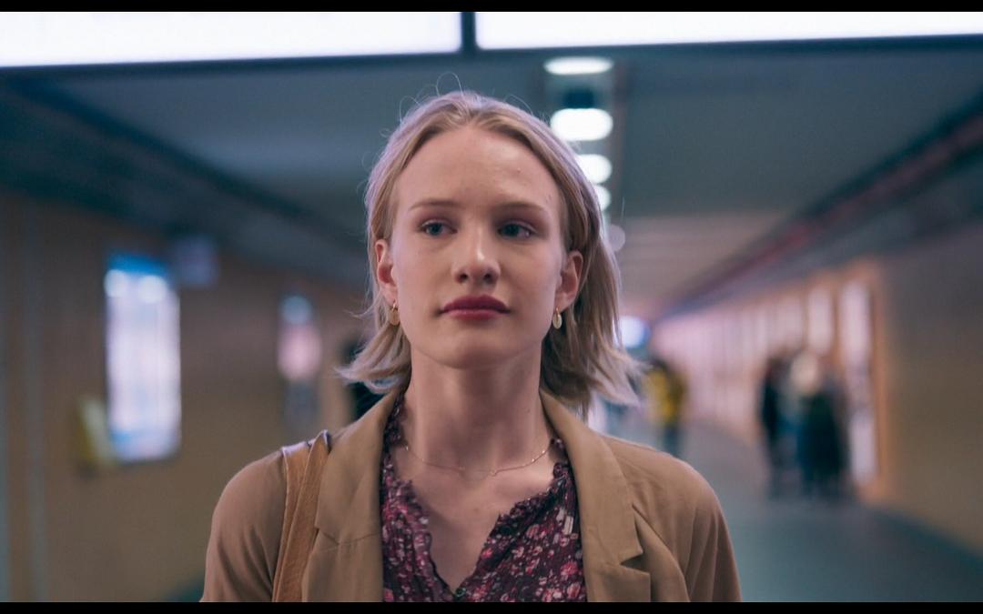 《女孩》海报第14张图片