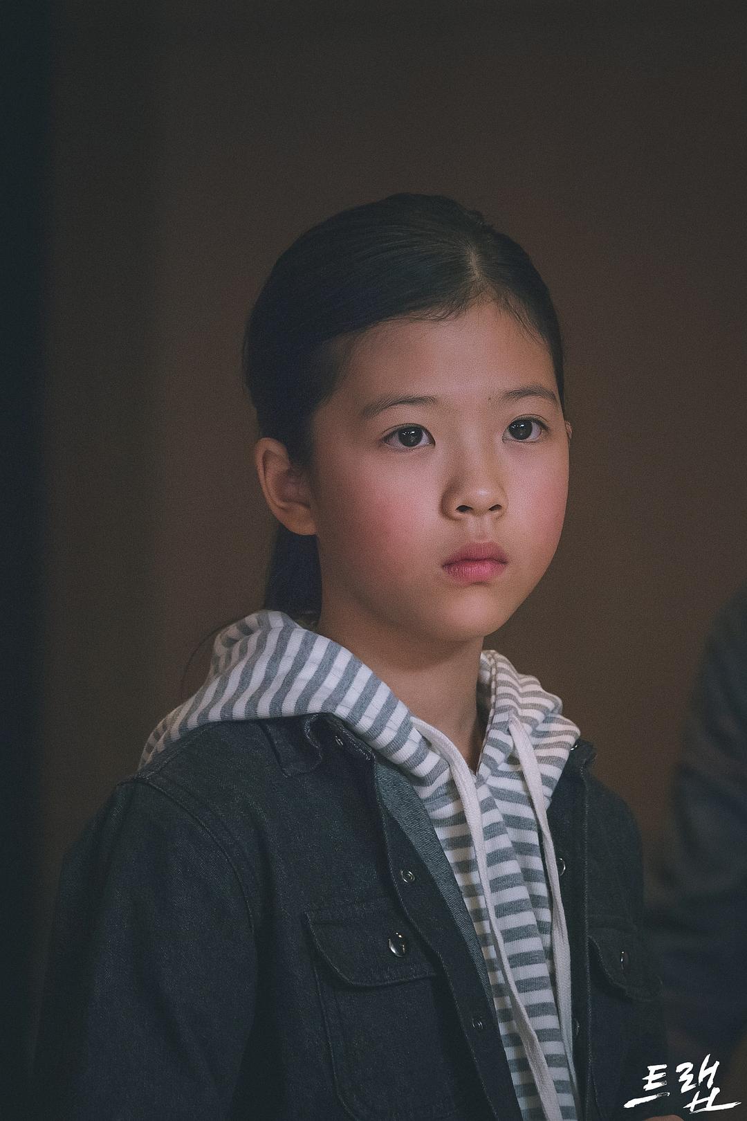 《圈套》海报第36张图片