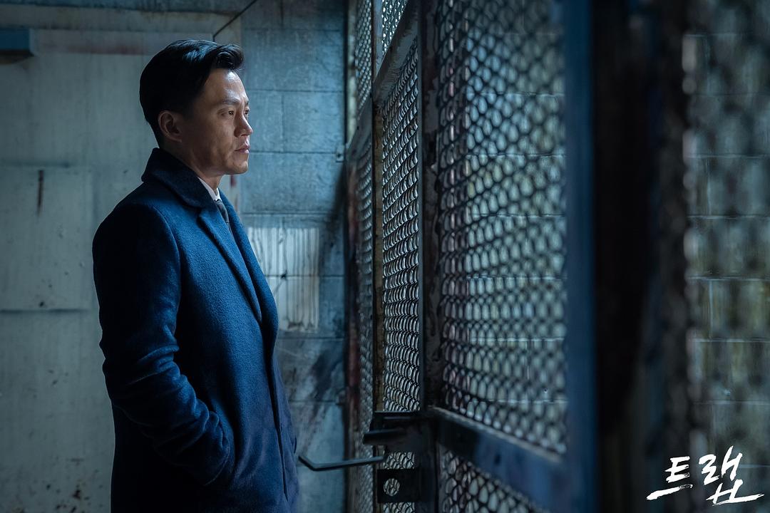 《圈套》海报第31张图片