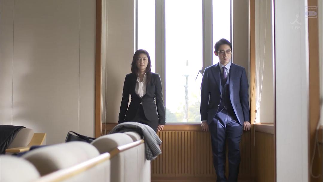 《傲骨贤妻》剧照第59张图片