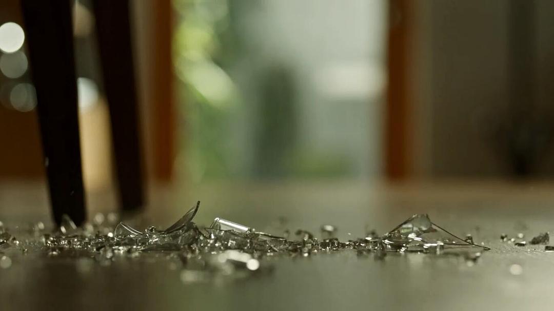 就知道这个碎玻璃会搞...