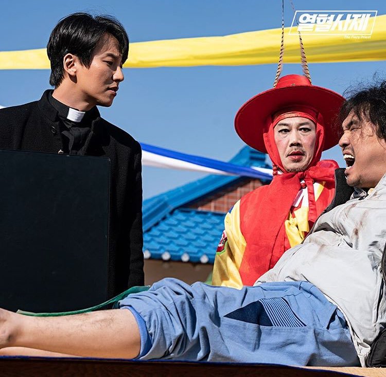 《热血司祭》海报第34张图片