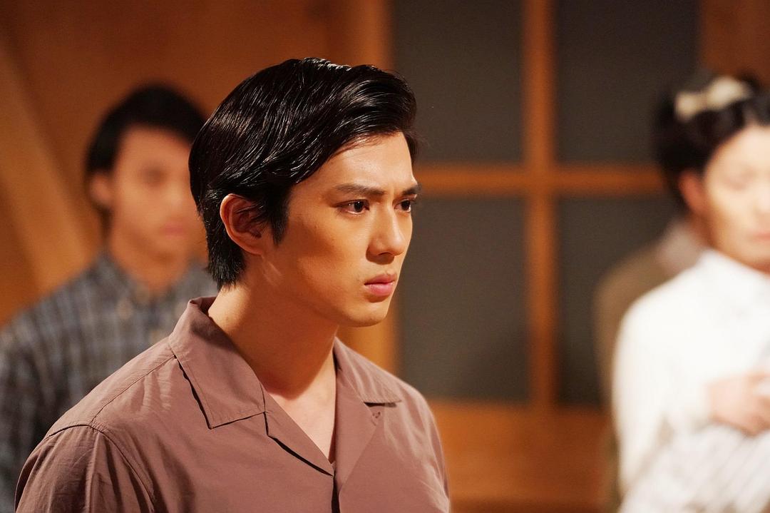 《两个祖国》剧照第15张图片