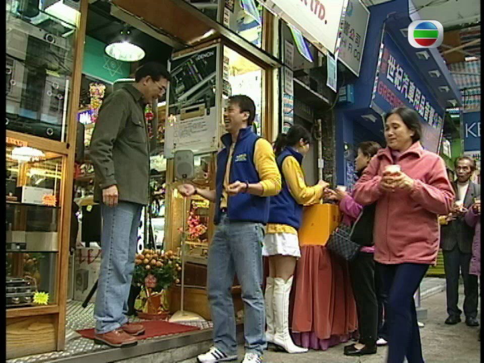 《翻新大少》海报第38张图片