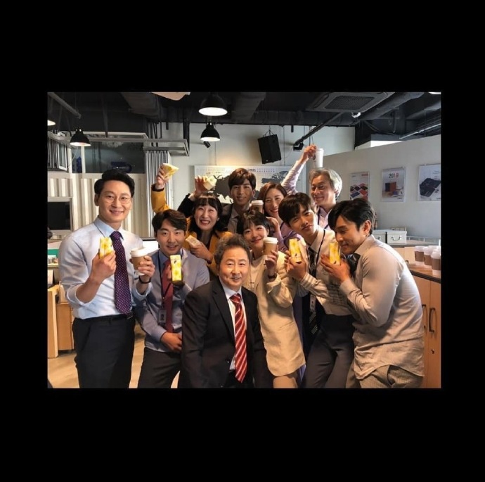 《不想去公司》剧照