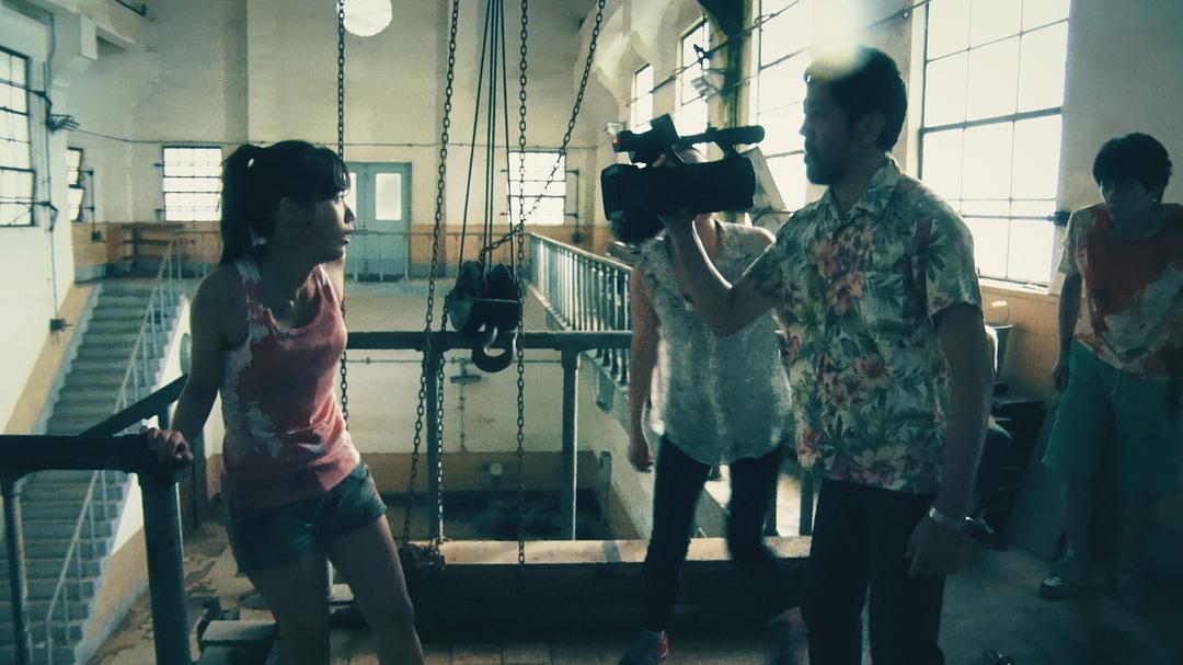 《摄影机不要停！》海报第39张图片