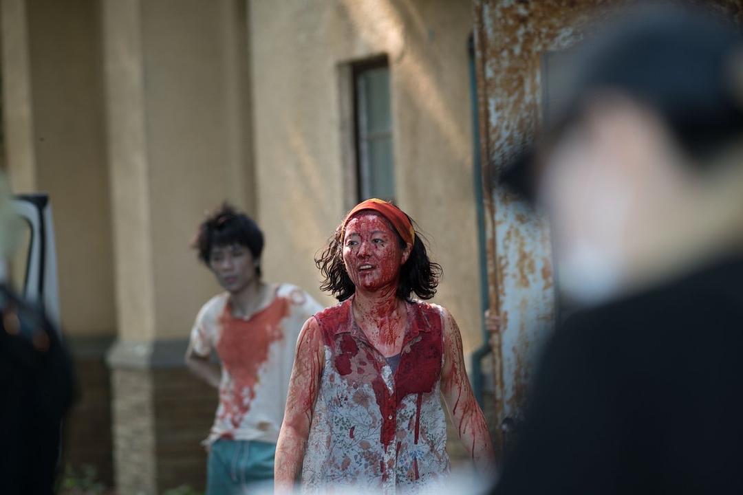 《摄影机不要停！》海报第37张图片