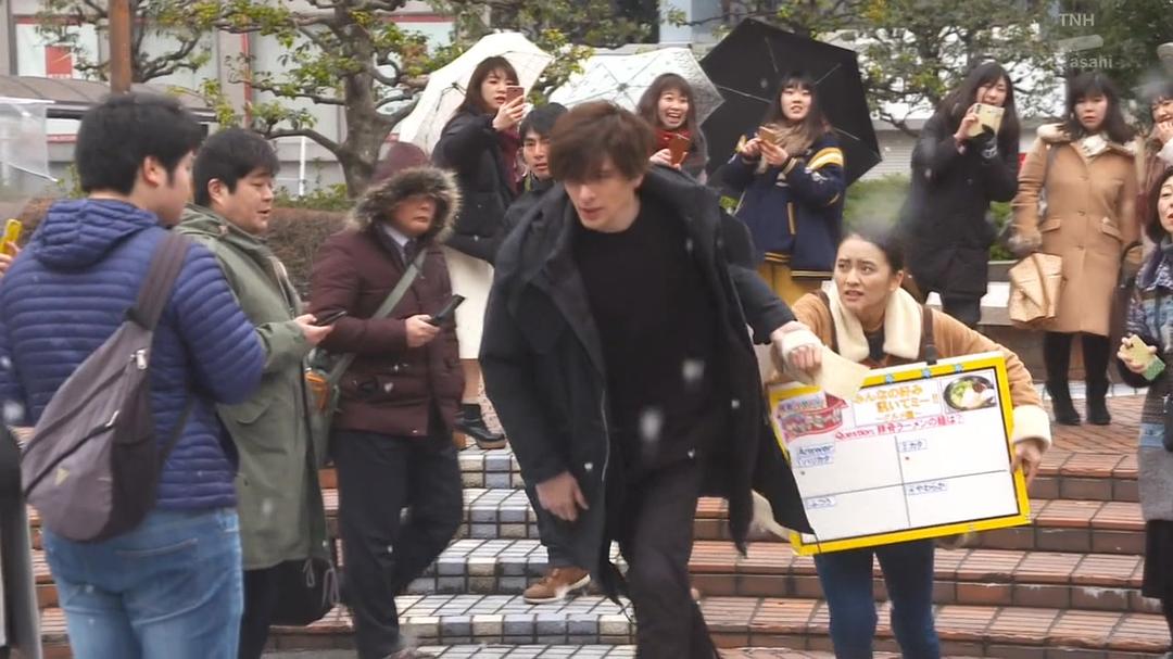 《我的大叔》剧照第21张图片