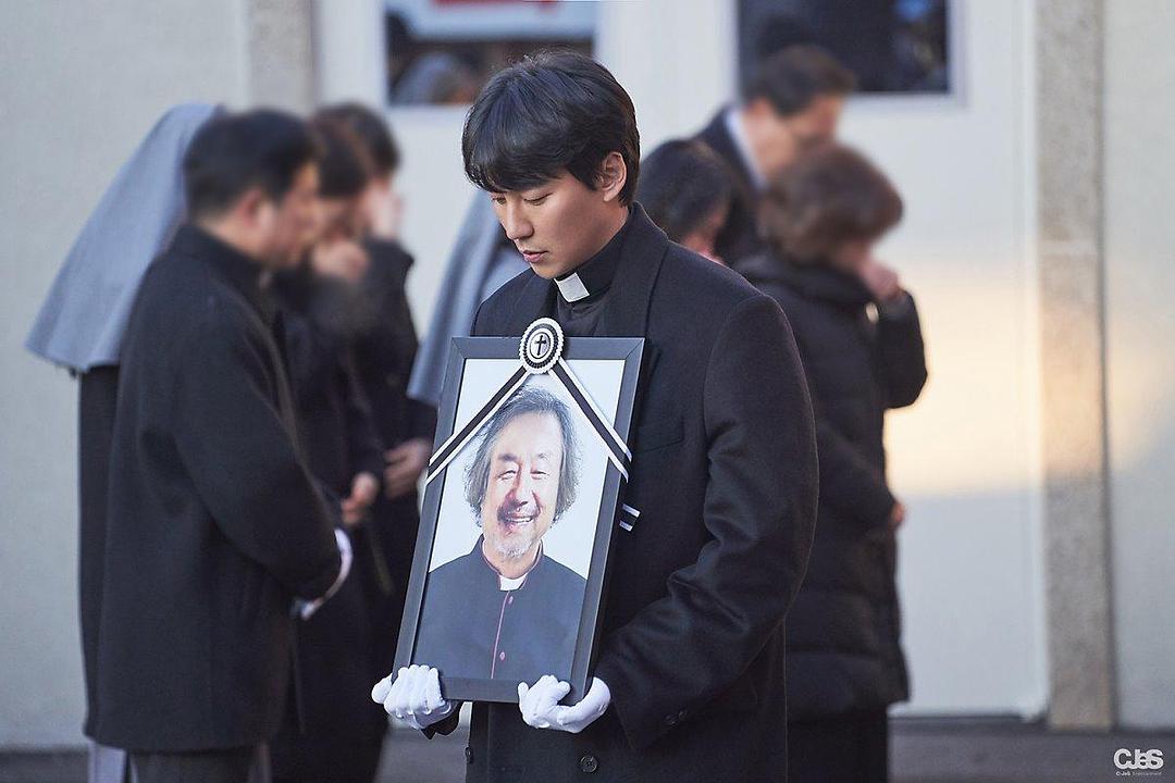 《热血司祭》海报第58张图片