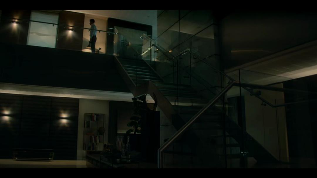 《家国危机第一季》剧照