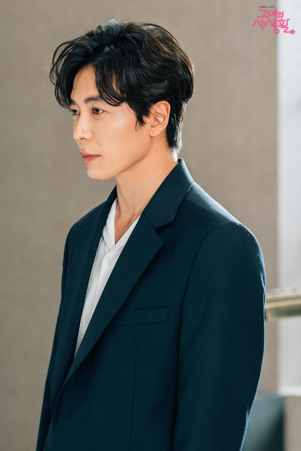 《她的私生活》剧照第52张图片