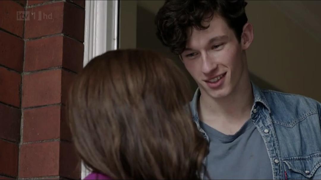 《渐行渐远》剧照第26张图片