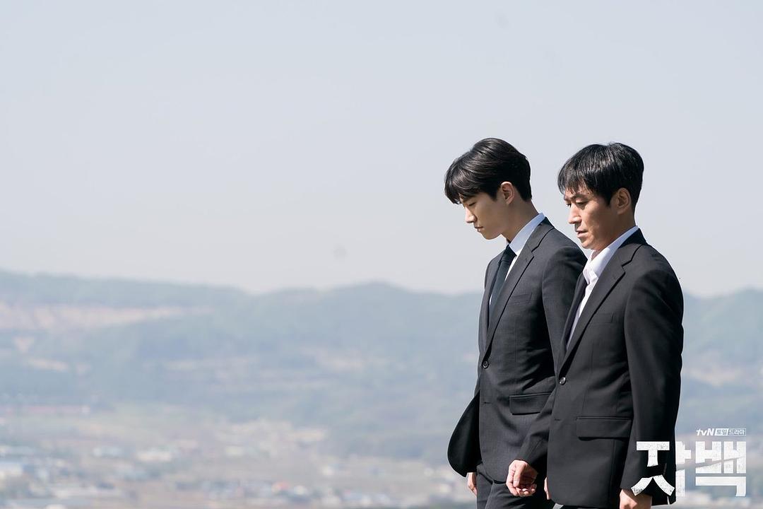 《自白》海报第15张图片