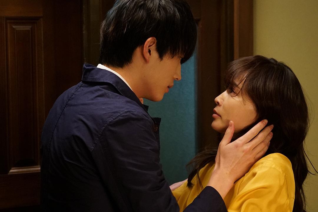 《女人们的秘密》剧照第49张图片