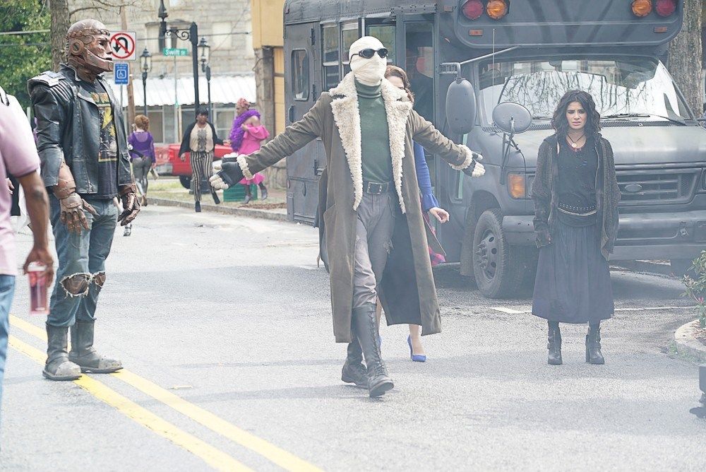 《末日巡逻队第一季》海报第22张图片