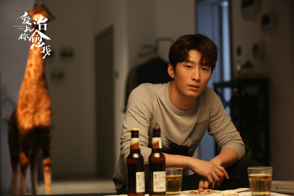 1窦骁饰演颜书仁