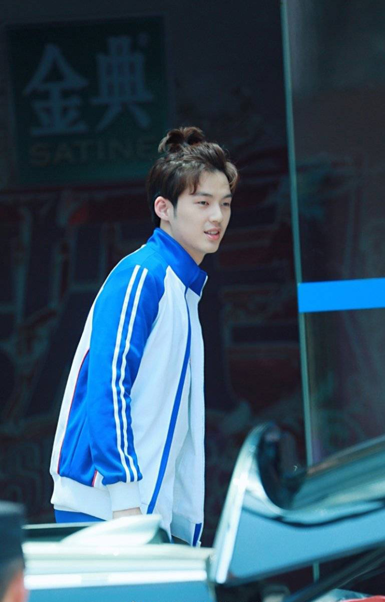 《奋斗吧，少年！》海报第58张图片