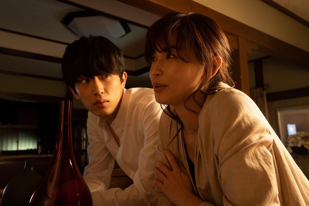 《女人们的秘密》剧照第40张图片