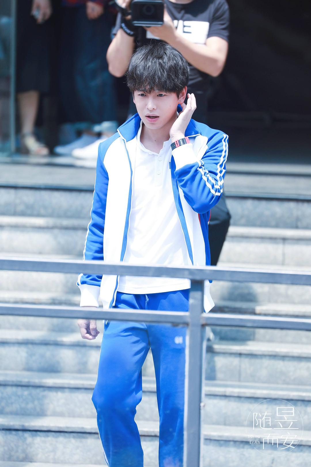 彭昱畅录制快本