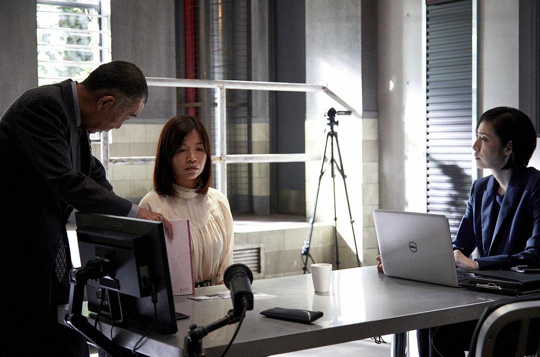 《紧急审讯室3》海报第49张图片