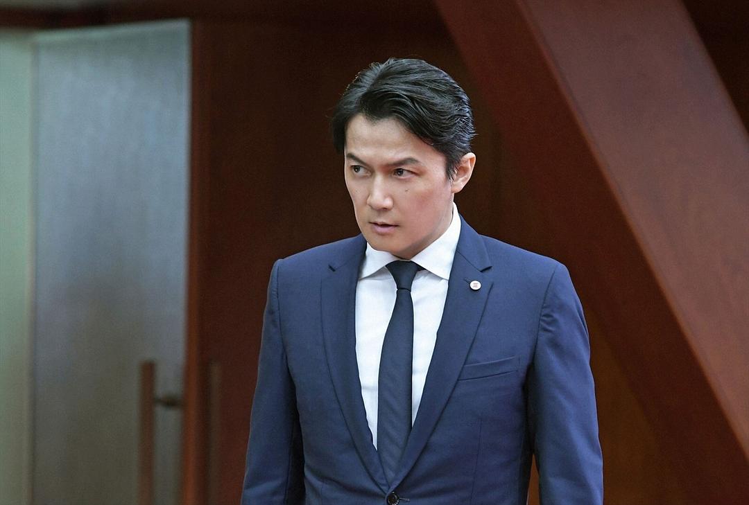 《集体降职》海报第47张图片