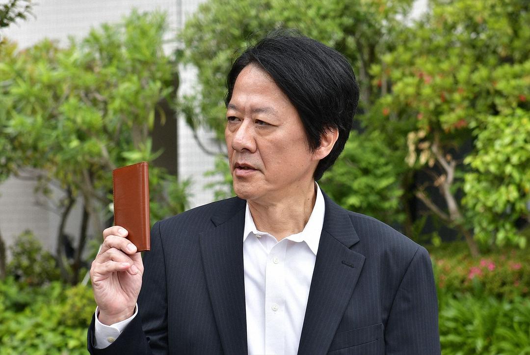 《集体降职》海报第39张图片