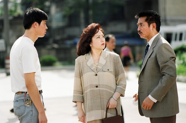 《情牵百子柜》海报