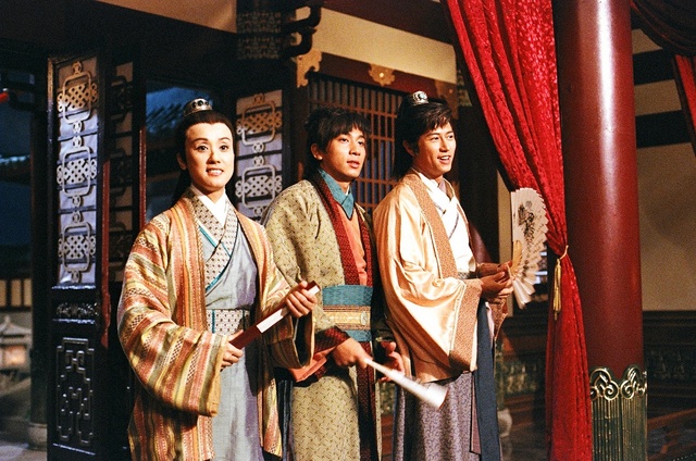 《肝胆昆仑》剧照第33张图片