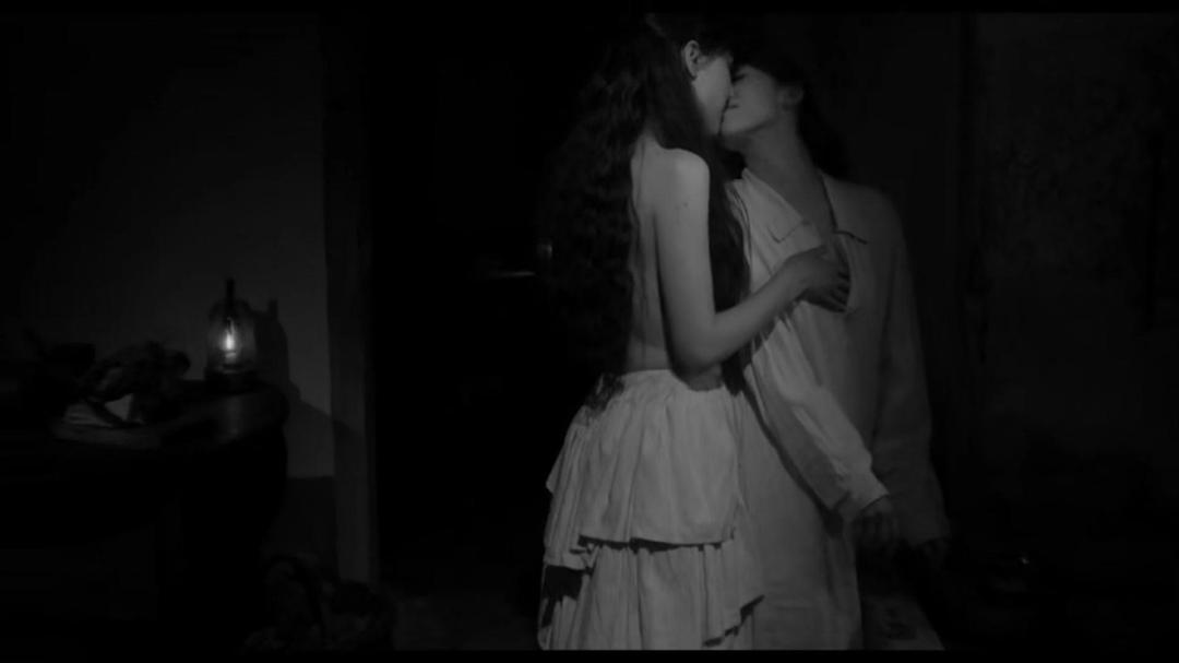 《伊莉莎与玛瑟拉》海报第11张图片