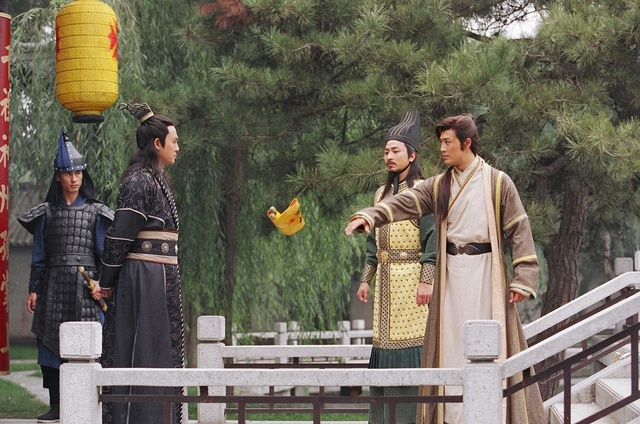 《覆雨翻云》海报第12张图片