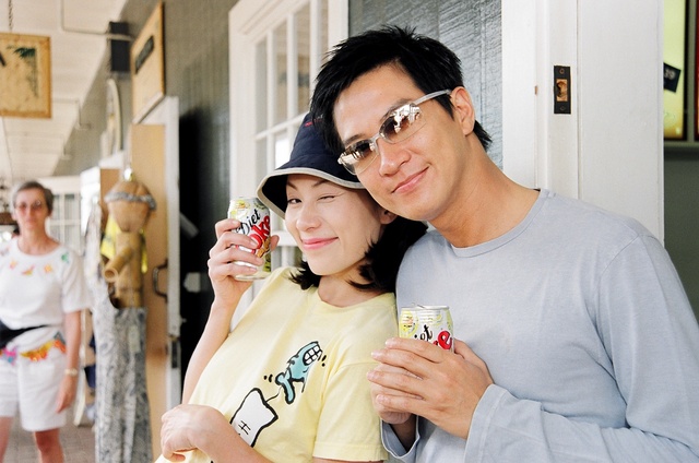 《十万吨情缘》海报第22张图片