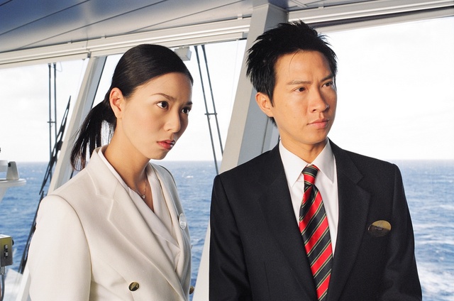 《十万吨情缘》海报