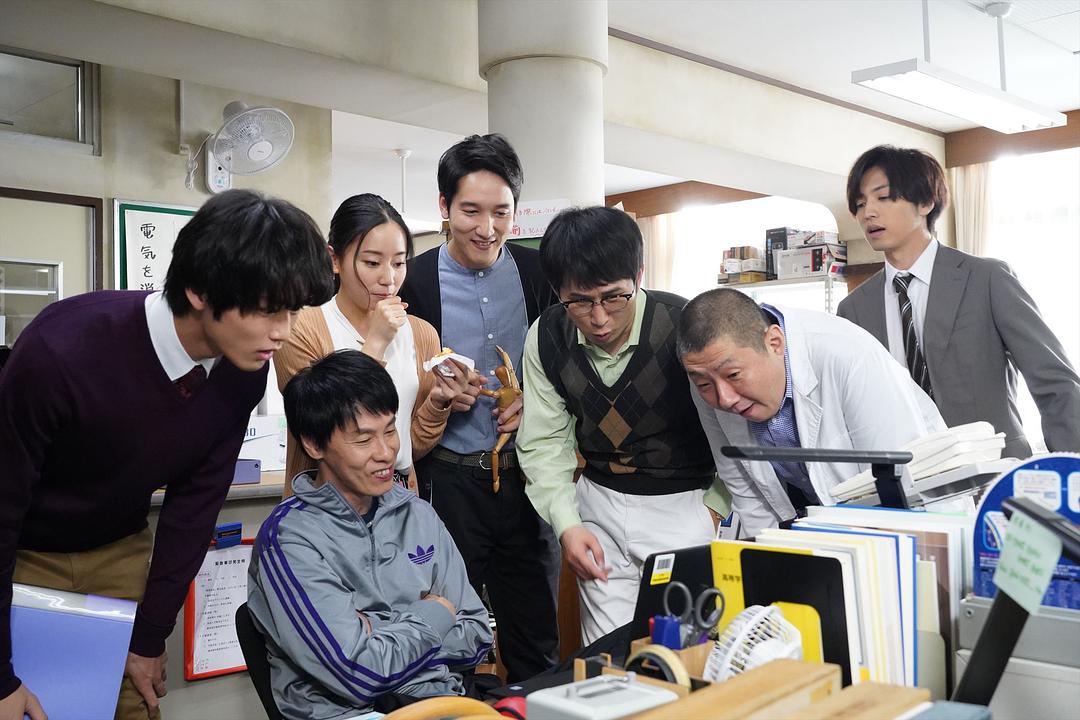 《我裙子去哪儿了？》海报第34张图片