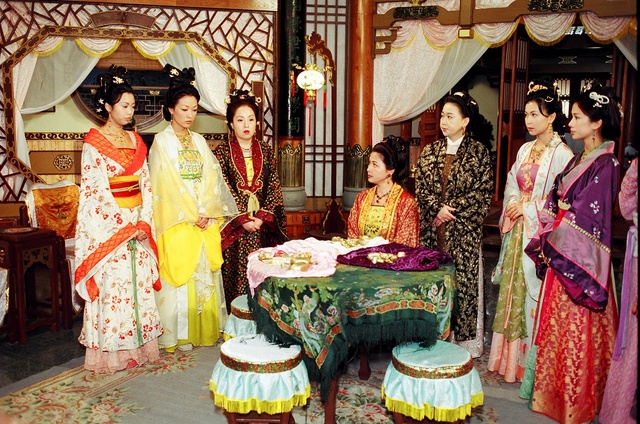 《锦绣良缘》海报第24张图片