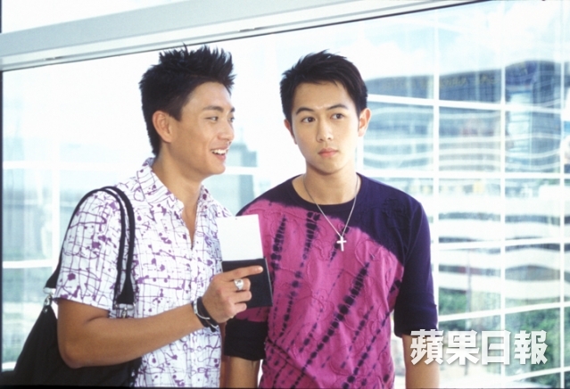 《冲上云霄》海报