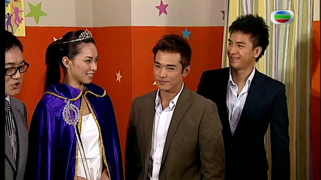 《甜言蜜语》剧照第55张图片