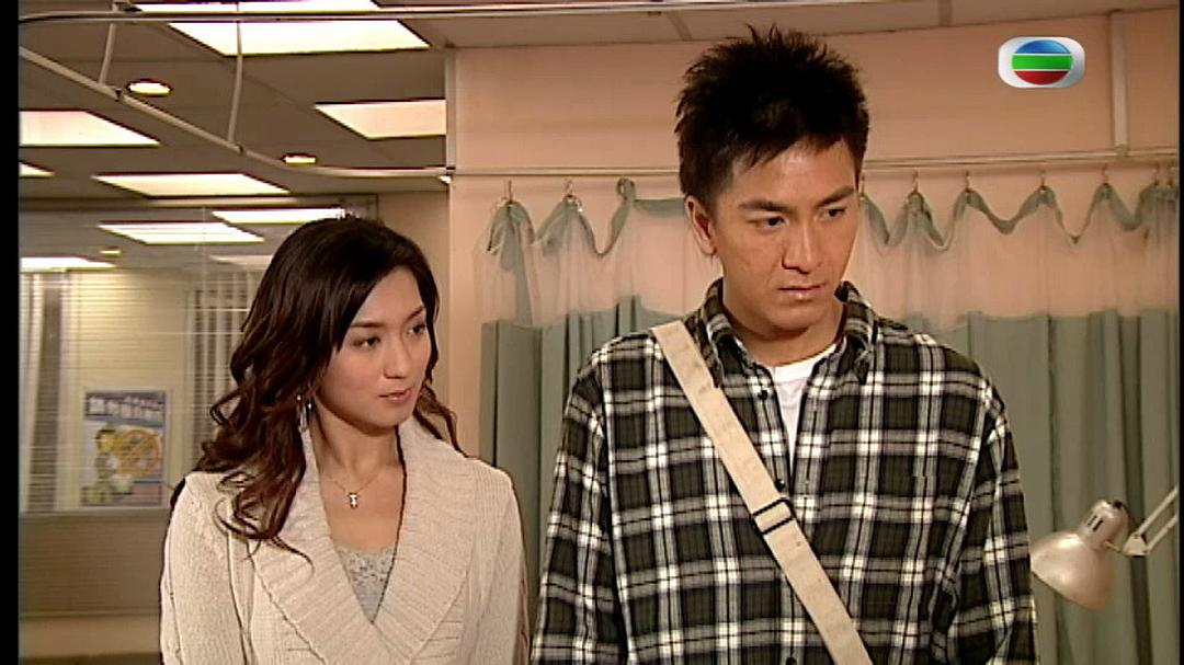 《甜言蜜语》剧照第54张图片