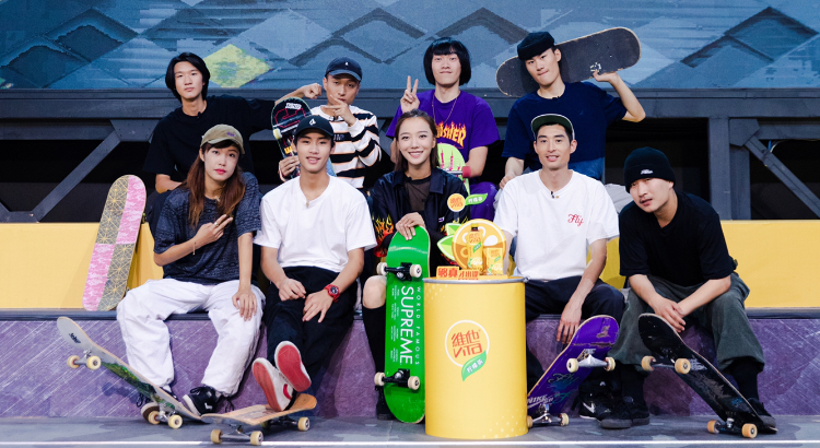 王珞丹战队合影