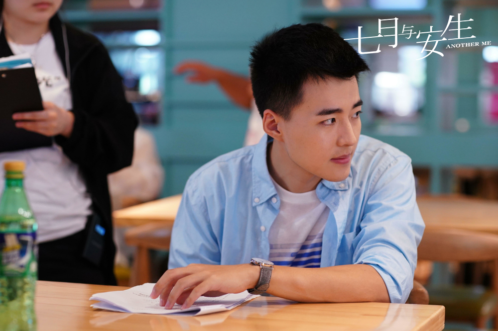 乔骏达饰演暖男学长许...