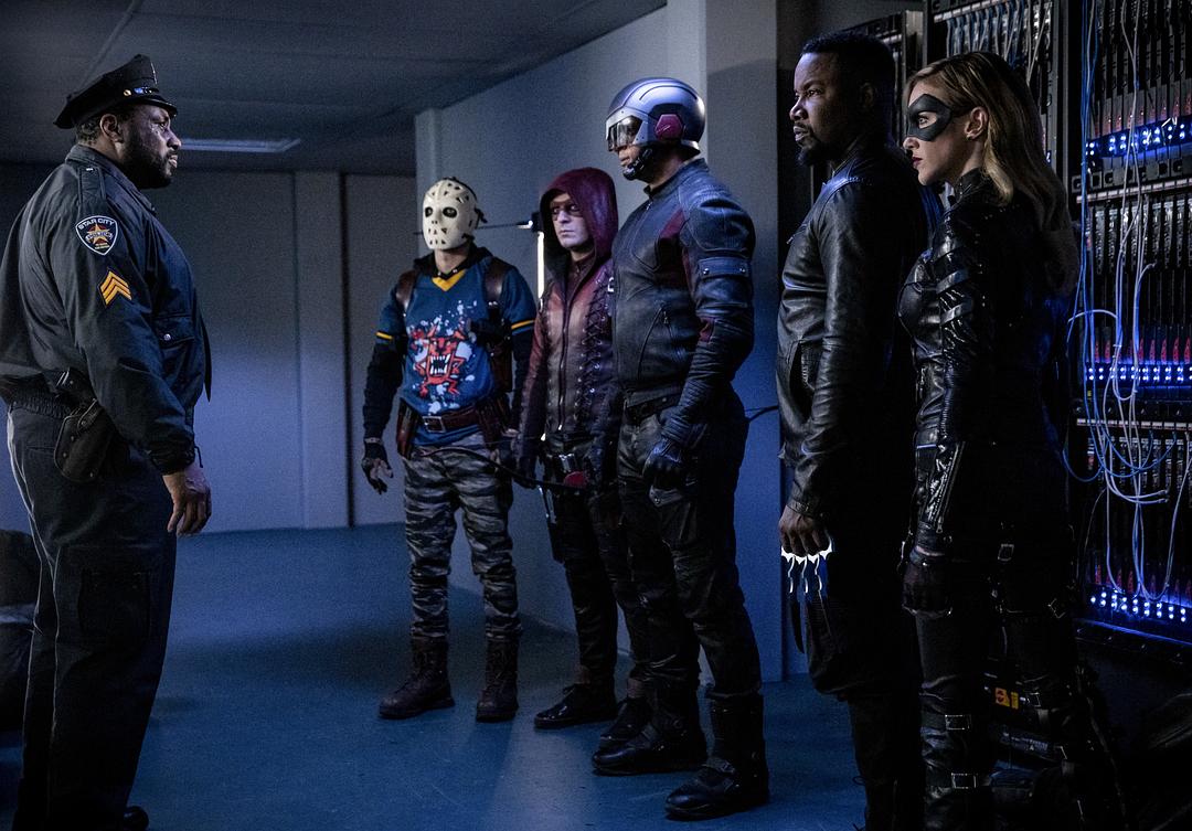 《绿箭侠第八季》海报第18张图片