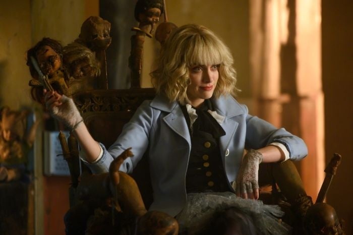 《蝙蝠女侠第一季》剧照