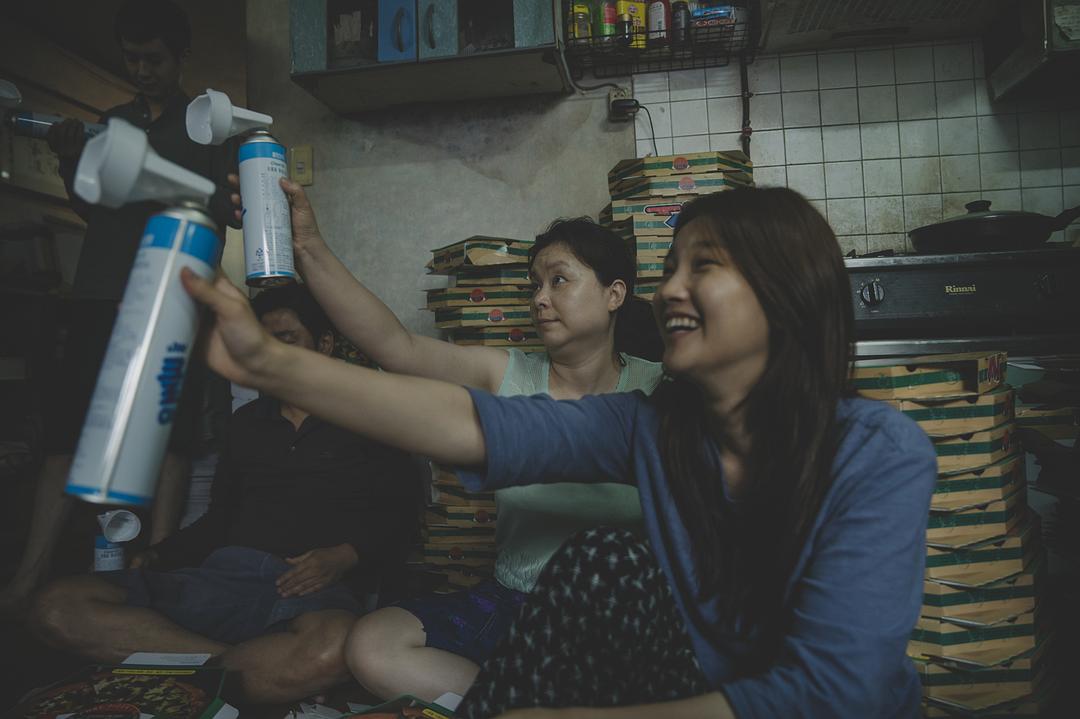 《寄生虫》剧照第46张图片