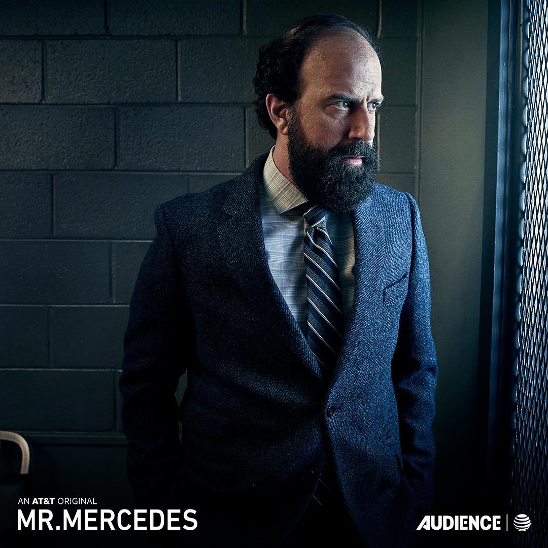 《梅赛德斯先生第三季》海报第44张图片