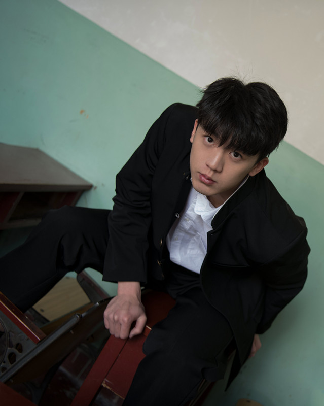 卢东旭新剧《我成了他...