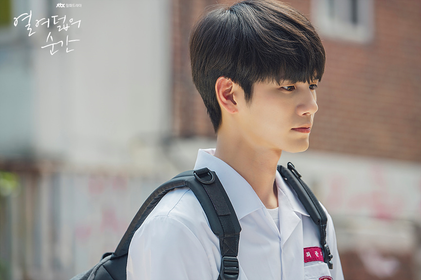 十八岁的瞬间第十二...